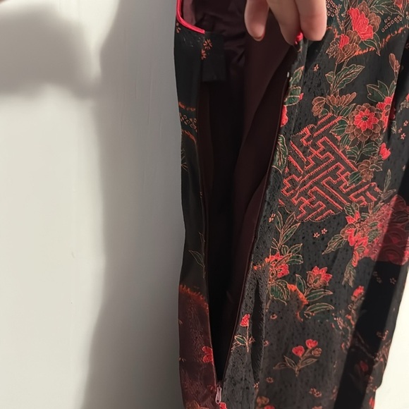 Beautiful Red floral Asian dress - see all photos & measurements - Picture 5 of 6